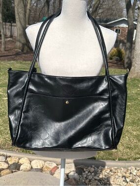 Everyday Black Laptop Tote with Gold Snap Accent